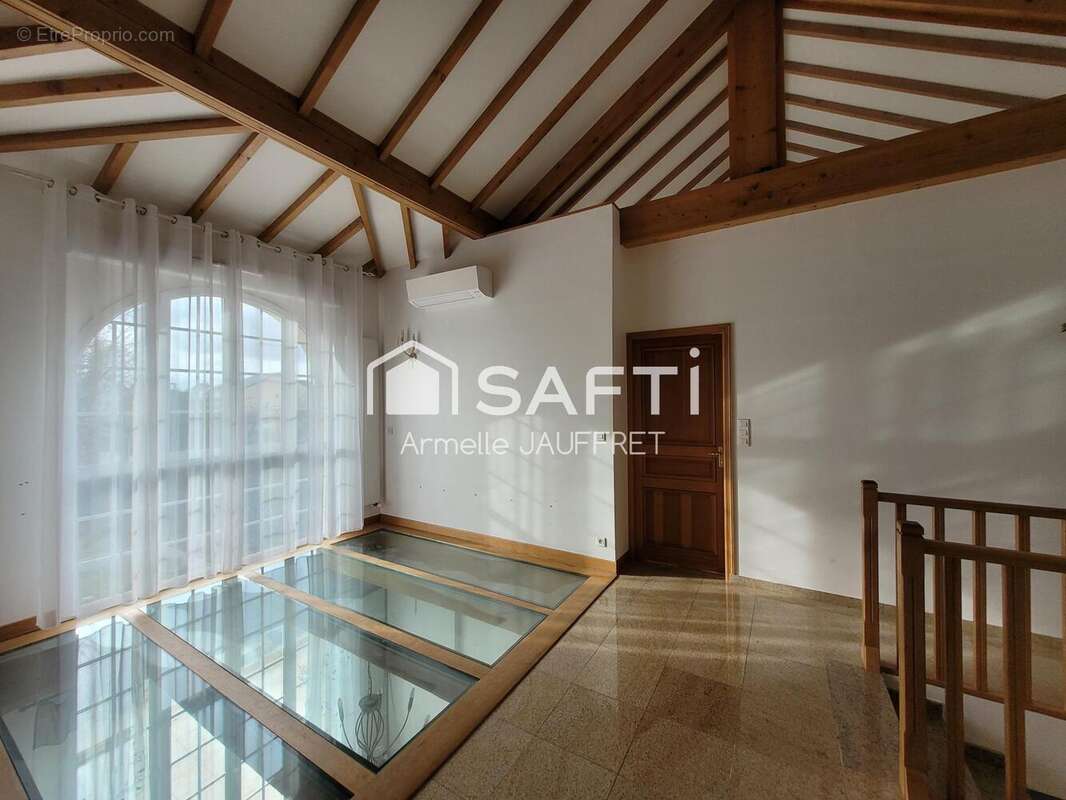 Maison 158 m² à Montmagny  - photo 8