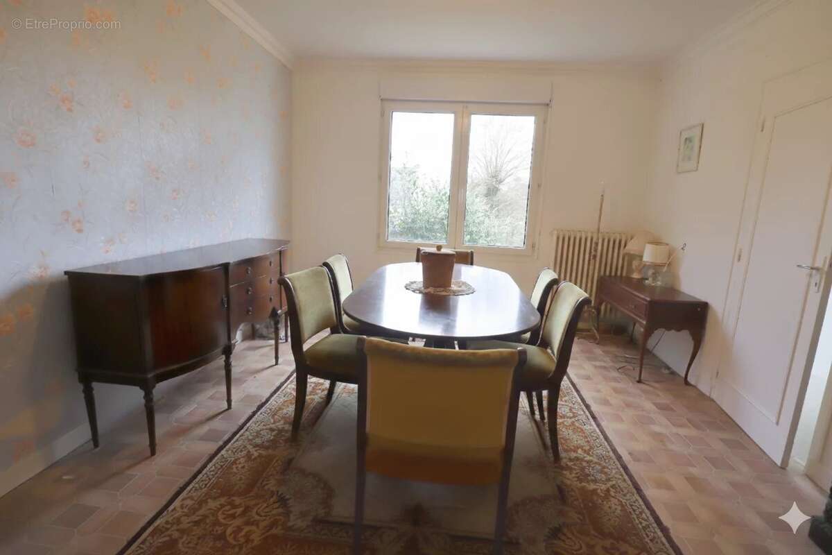 Maison à MAEL-CARHAIX