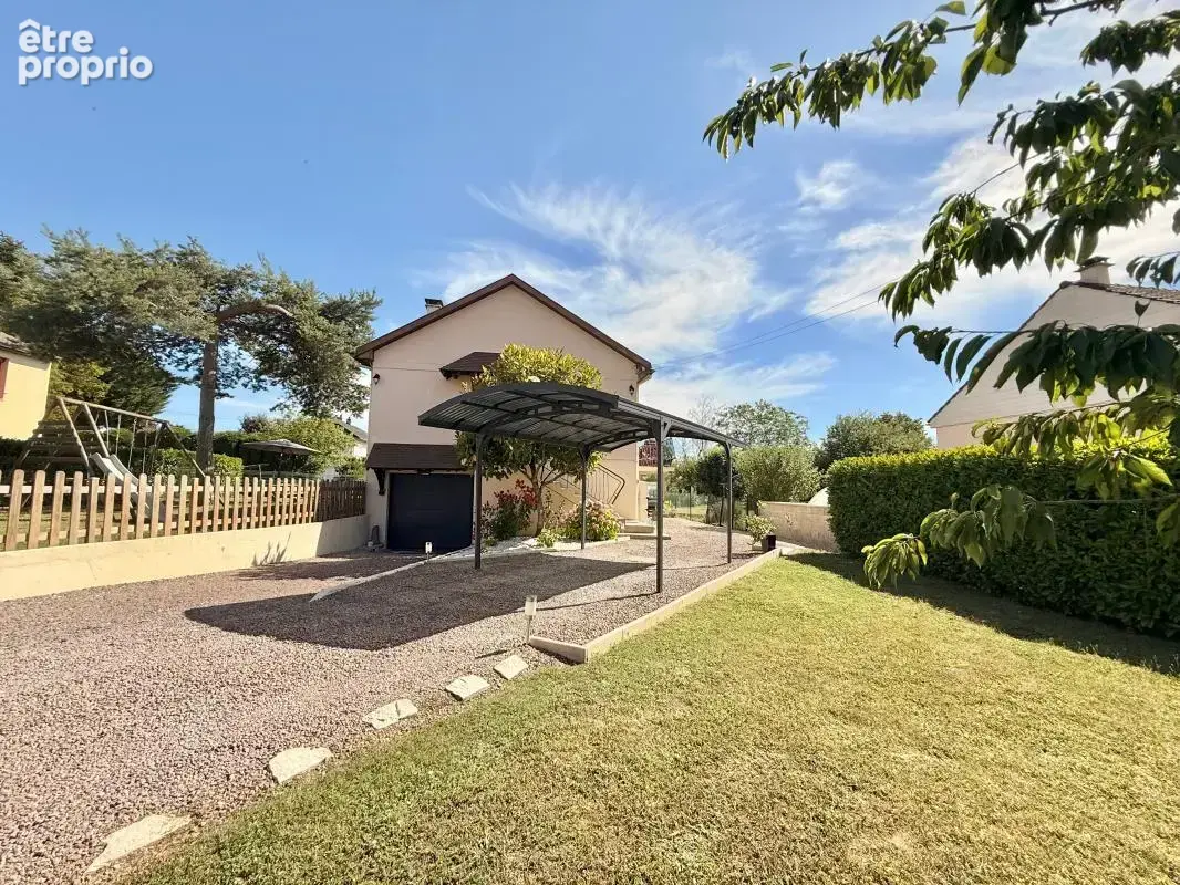 Maison sur sous sol complet, 4 chambres, terrain 914m2 - photo 1