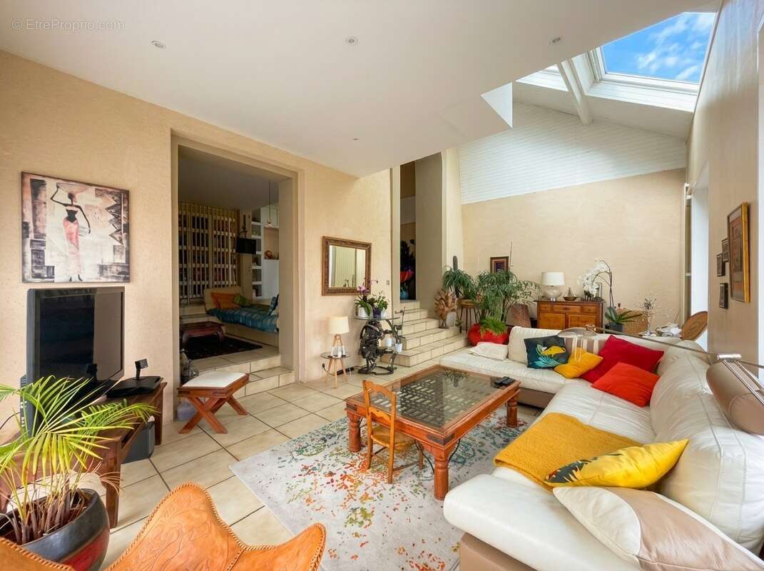 Maison à FEUCHEROLLES