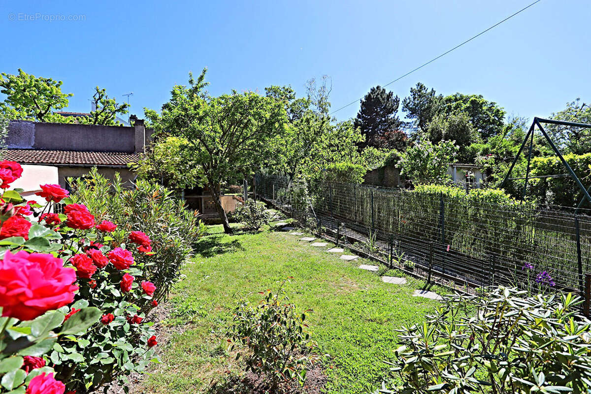 Maison à NANTERRE