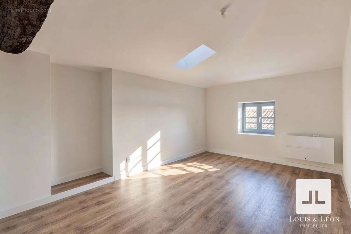 Appartement à LIERGUES