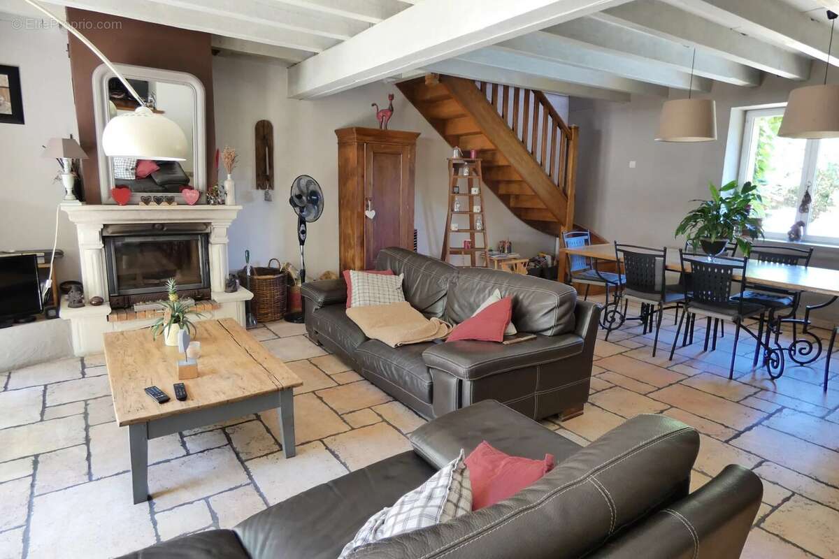 Le creusot - au calme - belle maison en pierres - photo 8