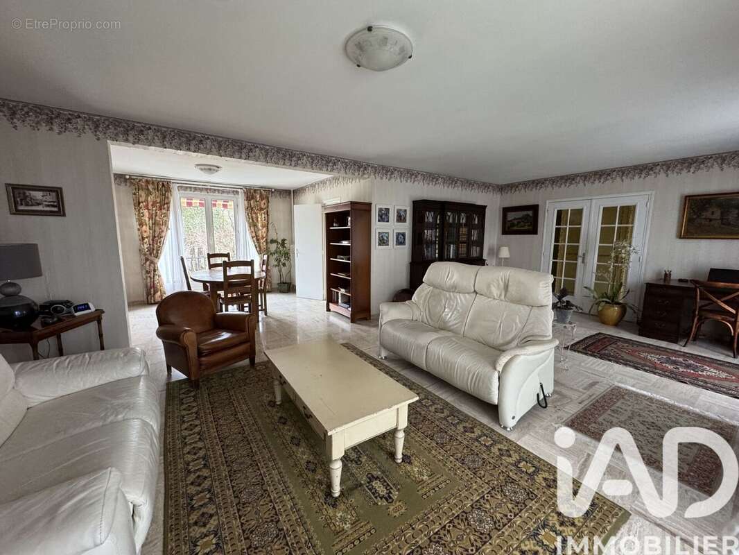 Photo 2 - Maison à SAINTE-GENEVIEVE-DES-BOIS