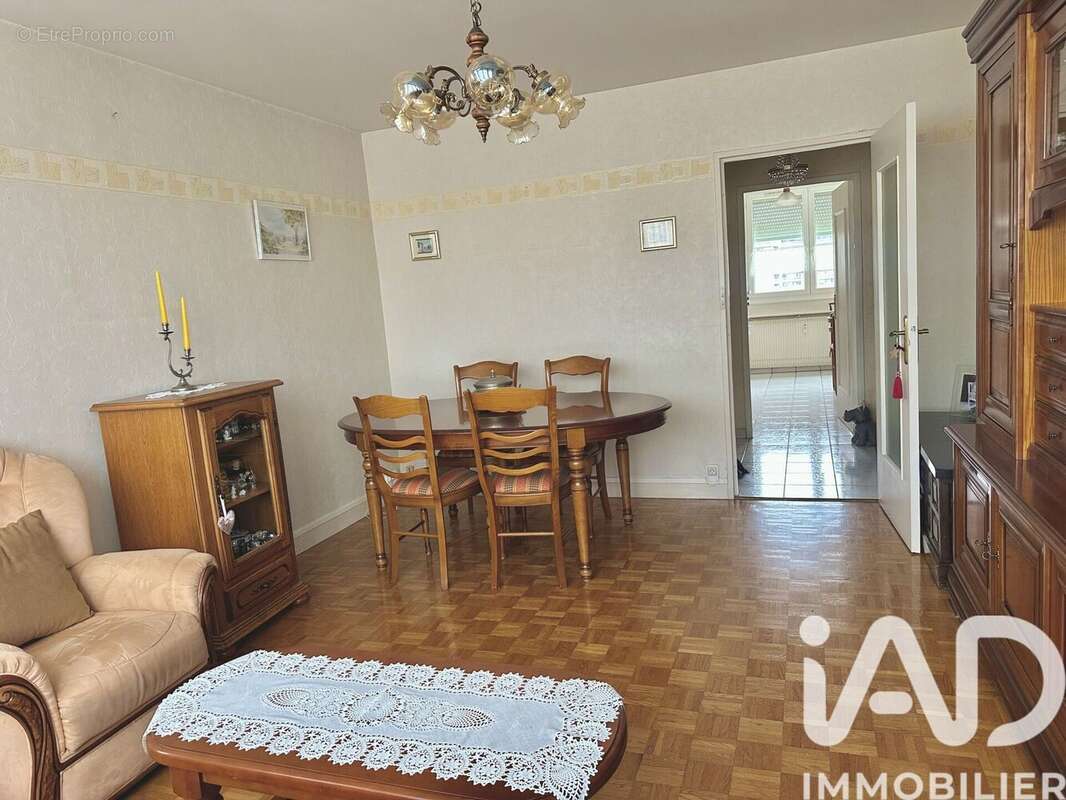 Photo 2 - Appartement à SAINT-ETIENNE