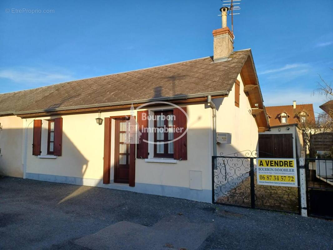n°1 - Maison à BOURBON-LANCY