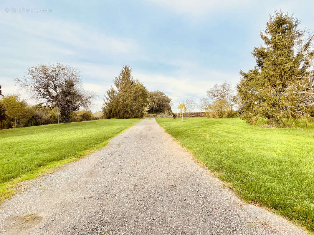 Maison à L&#039;ISLE-JOURDAIN