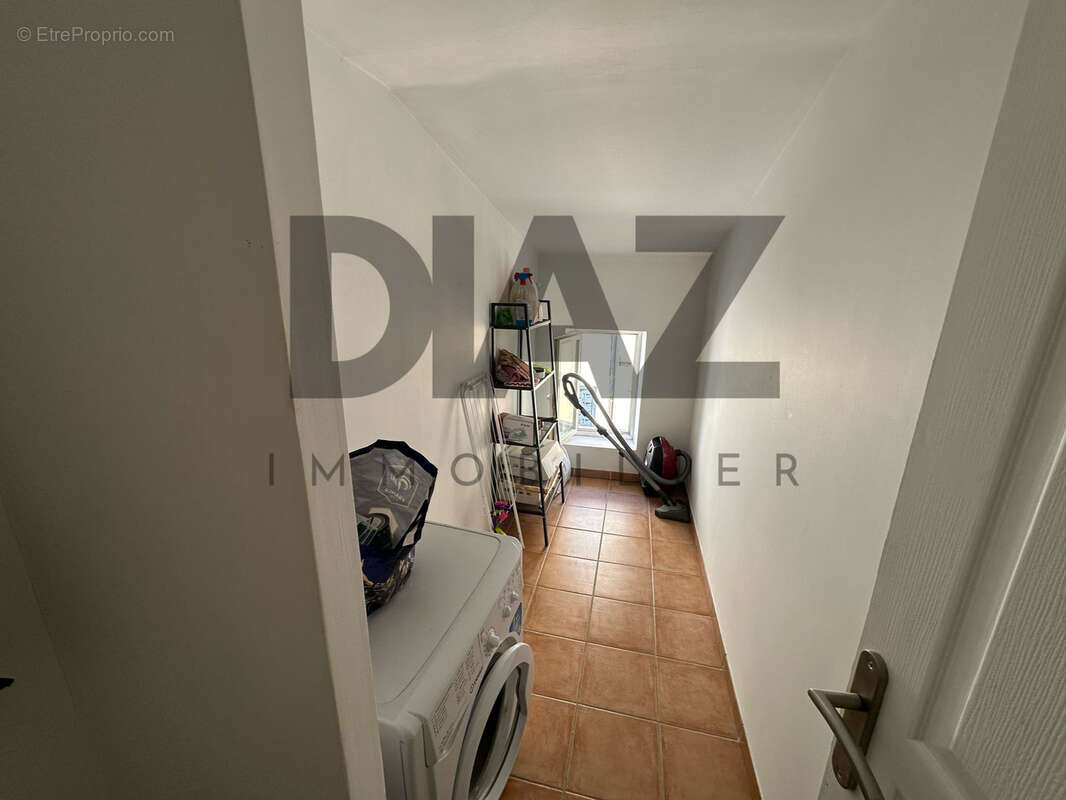 Appartement à REMOULINS