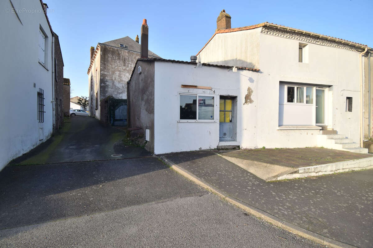 Maison à VIEILLEVIGNE