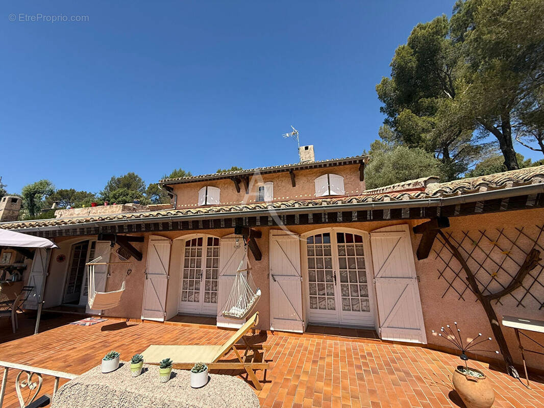 Maison à LA CRAU