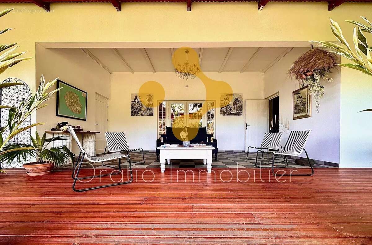 Maison à SAINT-PHILIPPE