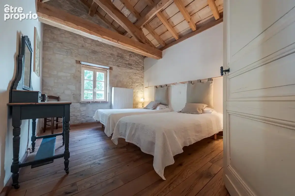 Charmante maison en pierre de 3 chambres avec piscine et vue - photo 12