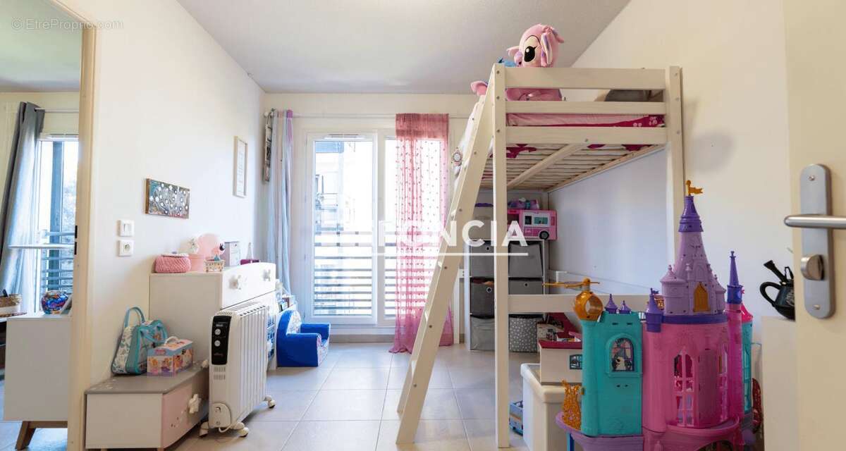 Appartement à LE CANNET