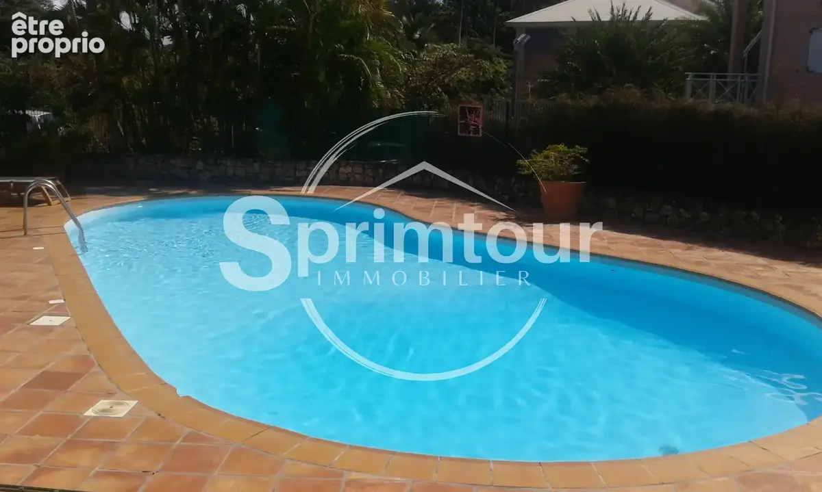 Appartement - 3 pièces - MOUDONG SUD BAIE-MAHAULT (97122) - photo 2