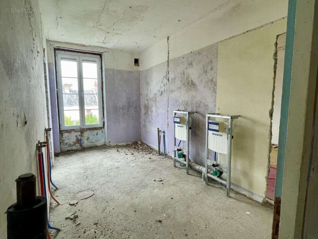Appartement à CROZANT