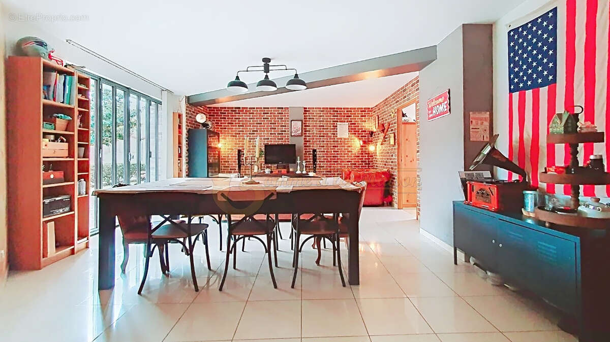 Appartement à CRAMOISY