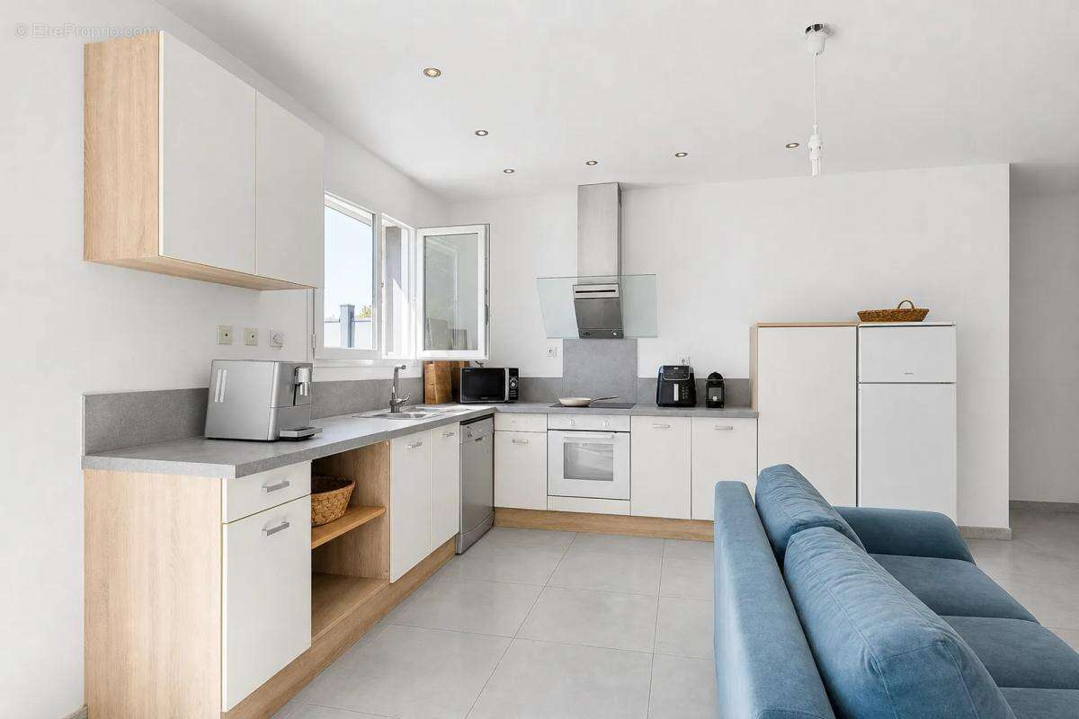 Maison de 4 pièces de 82 m² à Montpezat - photo 10