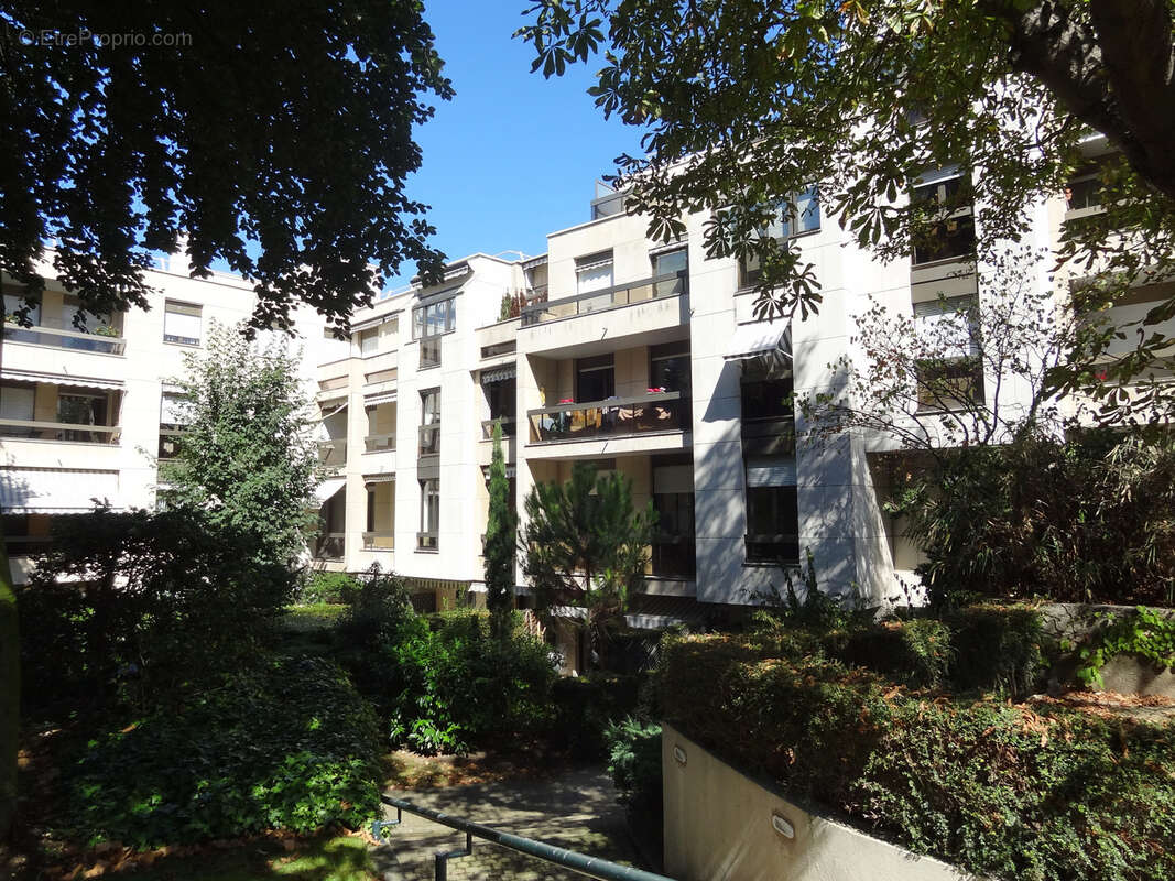 2 pièces 50m2 Hespérides Saint James Neuilly Sur Seine - photo 2