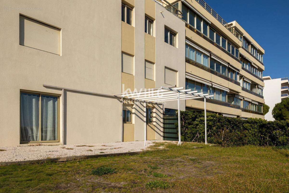 Appartement à VILLENEUVE-LOUBET