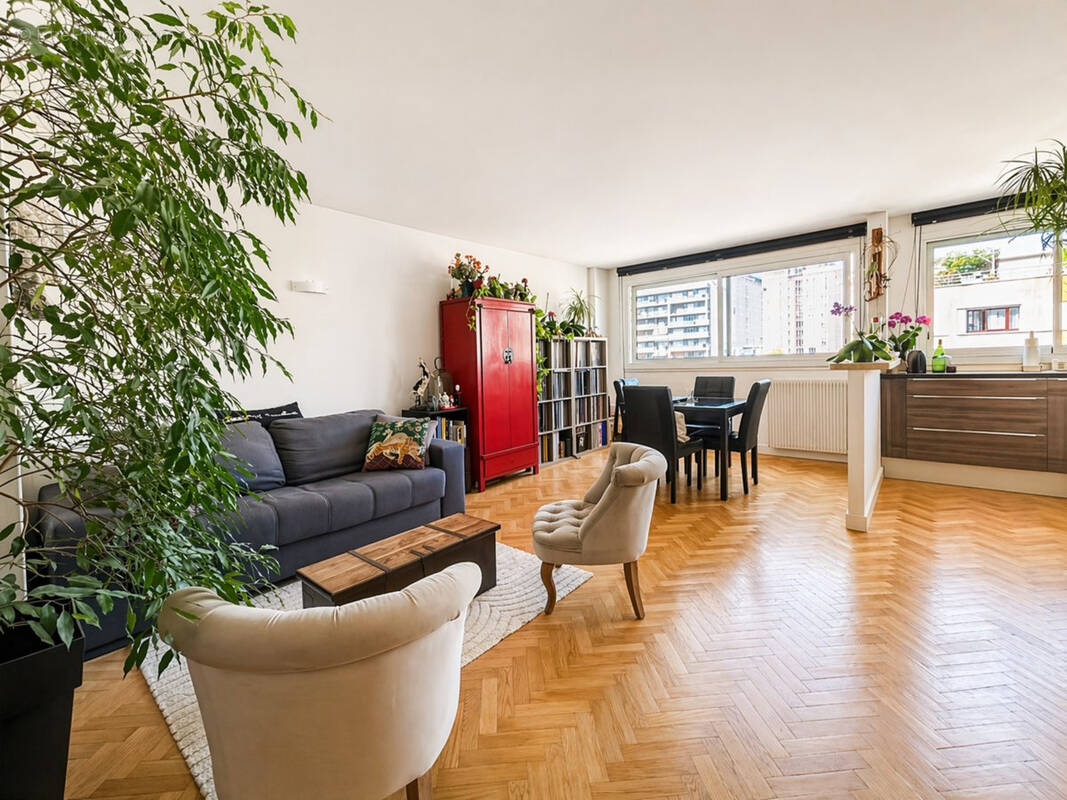 Appartement à PARIS-18E