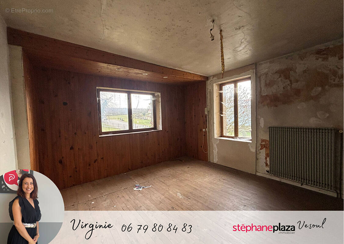 Maison à FLEUREY-LES-FAVERNEY