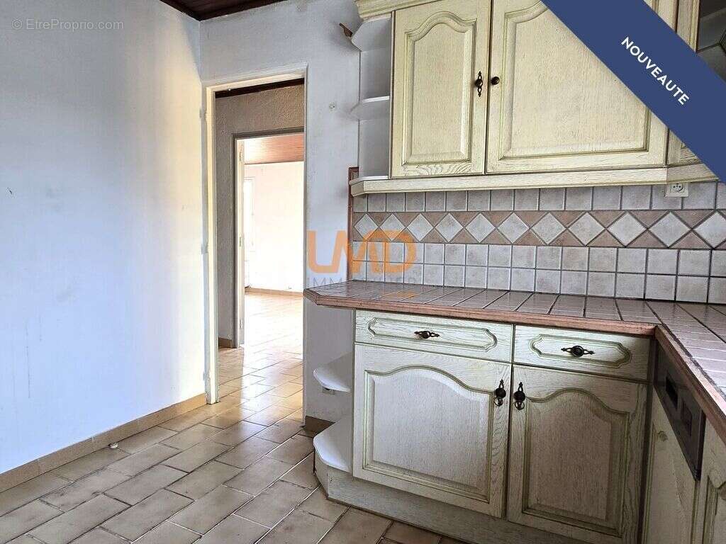 Maison à CABRIERES-D'AVIGNON