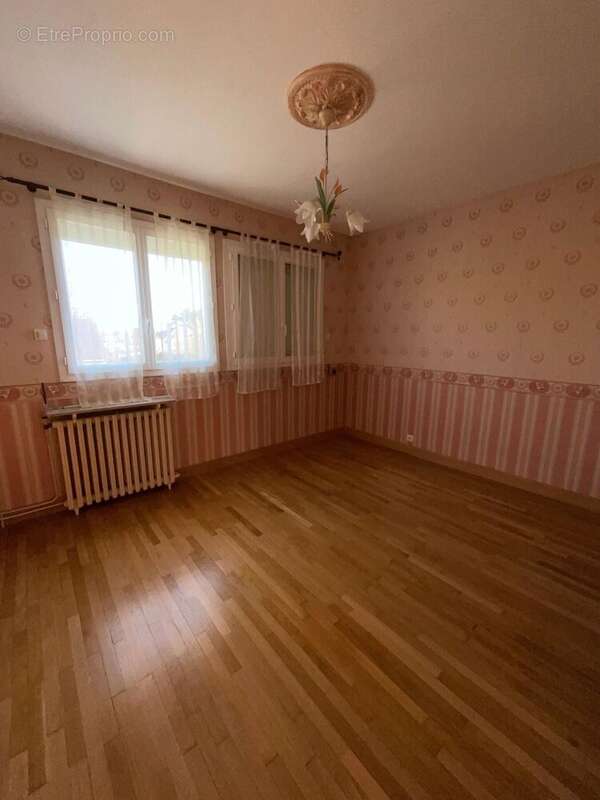 Photo 9 - Maison à SAINT-DOULCHARD