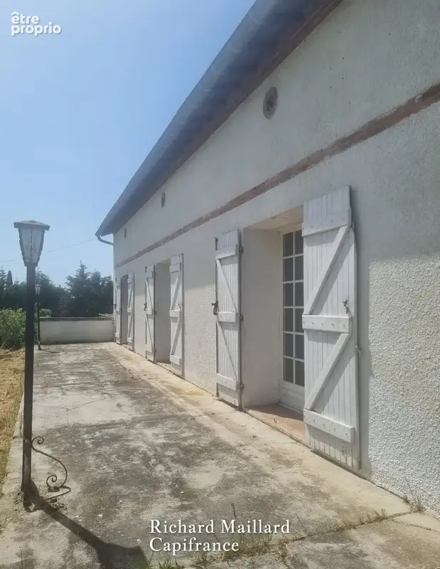 EXCLUSIVITÉ — Maison de caractère à fort potentiel à rénover — Cadre naturel exceptionnel  sur 3 300 m² de terrain - photo 13