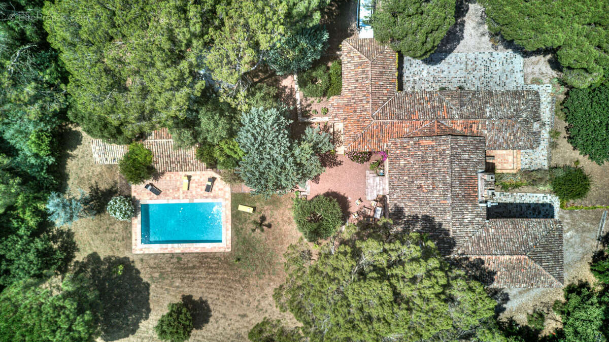 Maison à SAINT-RAPHAEL