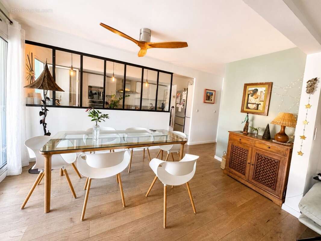 Appartement 109 m² à Saint-Denis  - photo 9