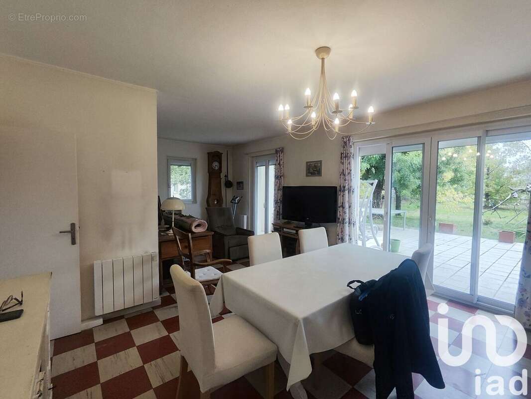 Maison 91 m² à La Ville-Dieu-Du-Temple  - photo 5