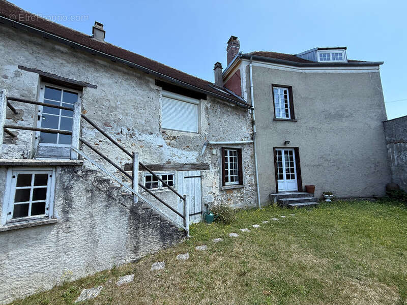 Maison à GRISY-LES-PLATRES