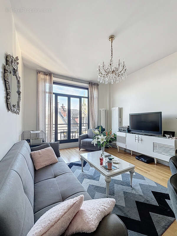 Appartement à AIX-LES-BAINS