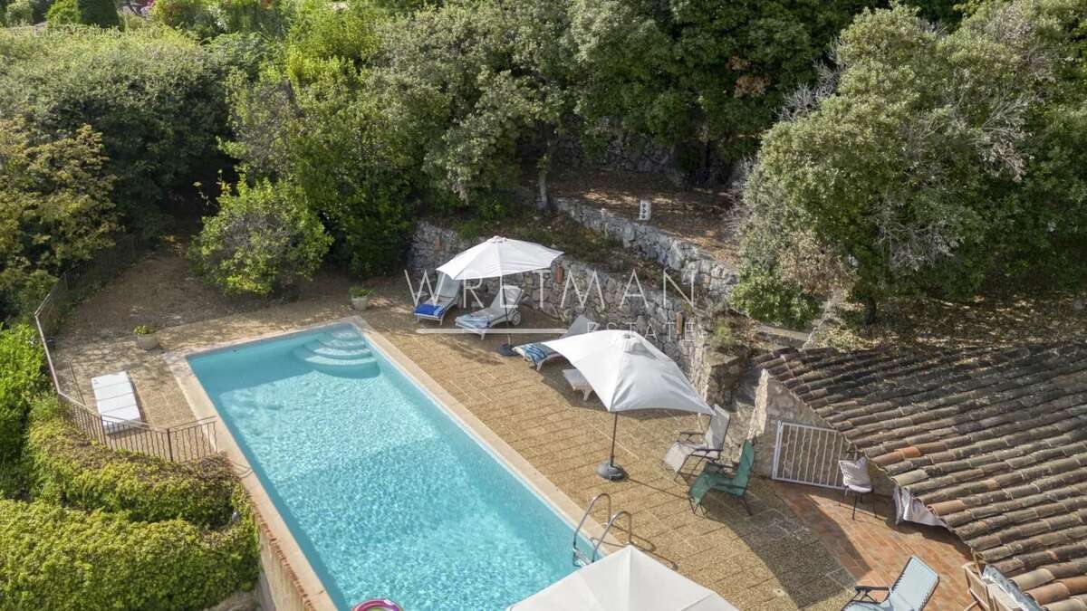 Maison à TOURRETTES-SUR-LOUP