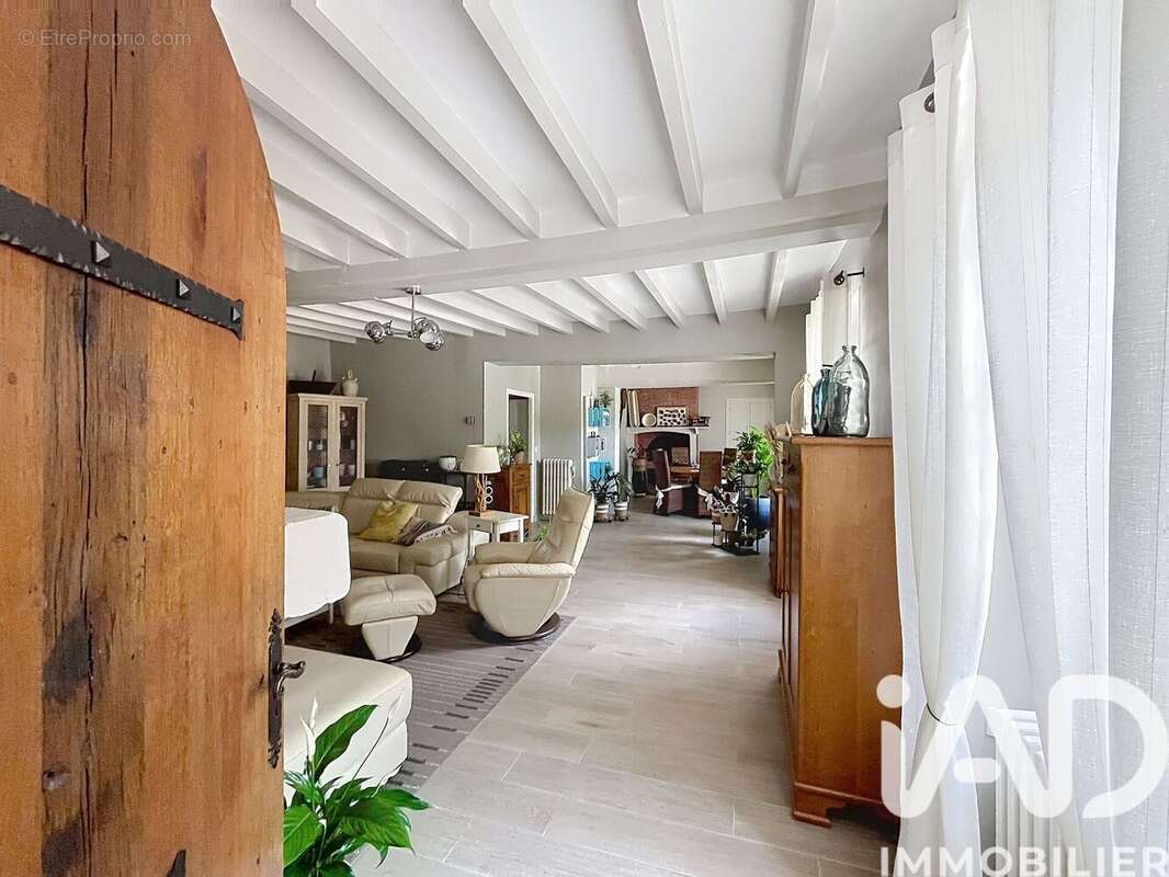 Maison 230 m² à Villevoques  - photo 5