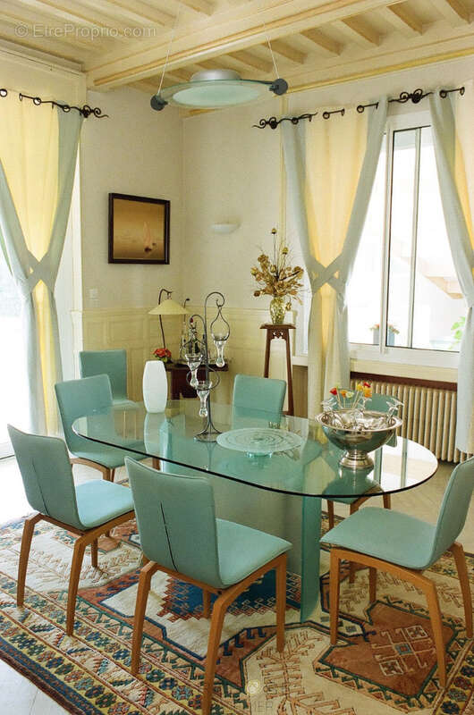 Maison à AIGUILLON