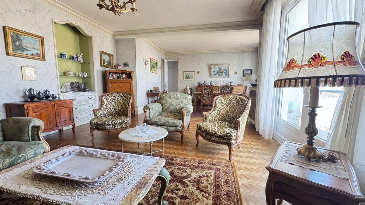 Appartement 116 m² à Montlucon  - photo 2