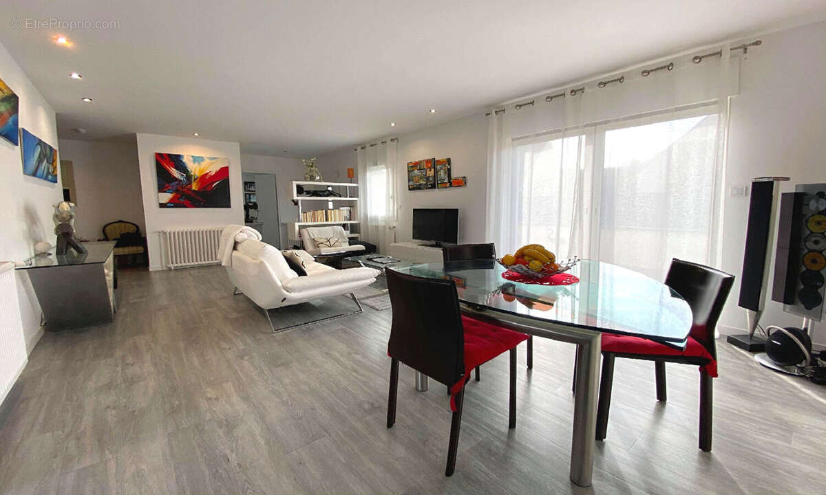 Pavillon de 5 pièces de plain-pied aux Clayes-sous-Bois - photo 4
