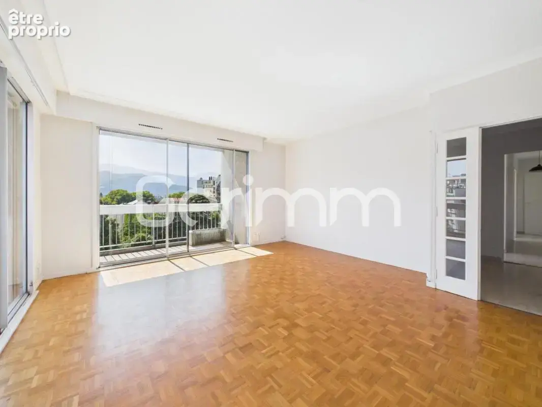 Vente - Appartement - 4 pièces + cuisine - 89,30 m² - 179 000 € - photo 3