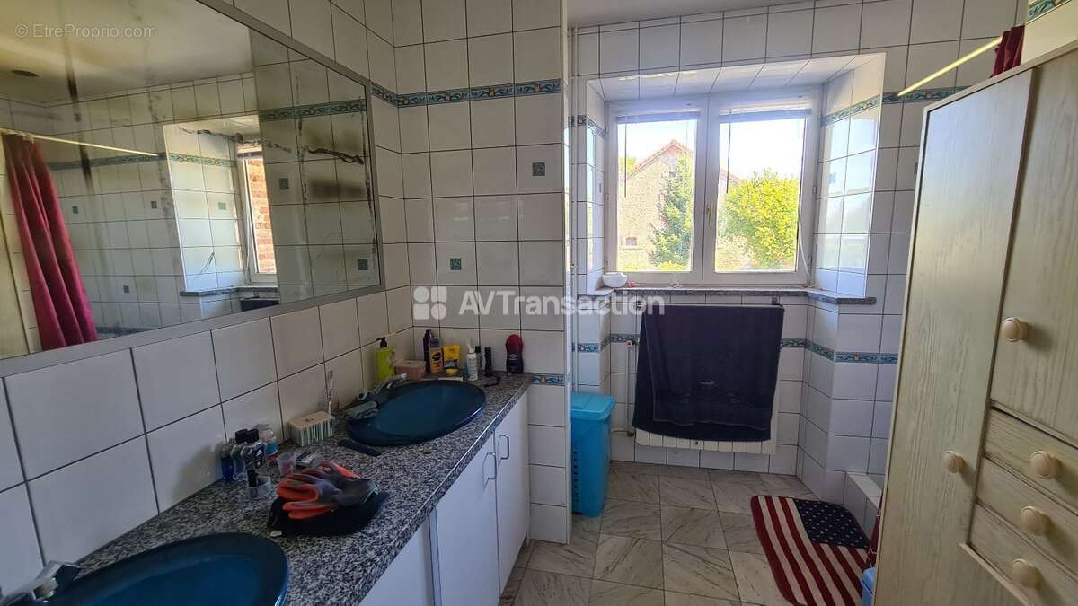 Maison 300 m² à Fresne-Saint-Mames  - photo 54