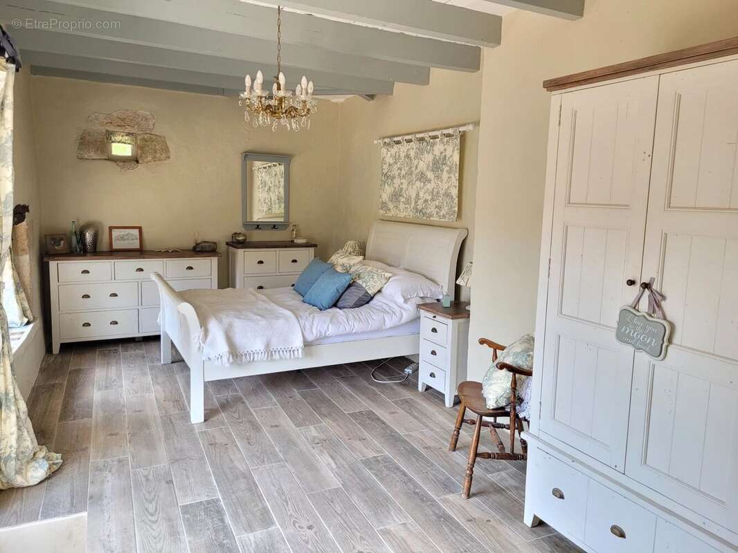 Maison à LAROQUE-TIMBAUT