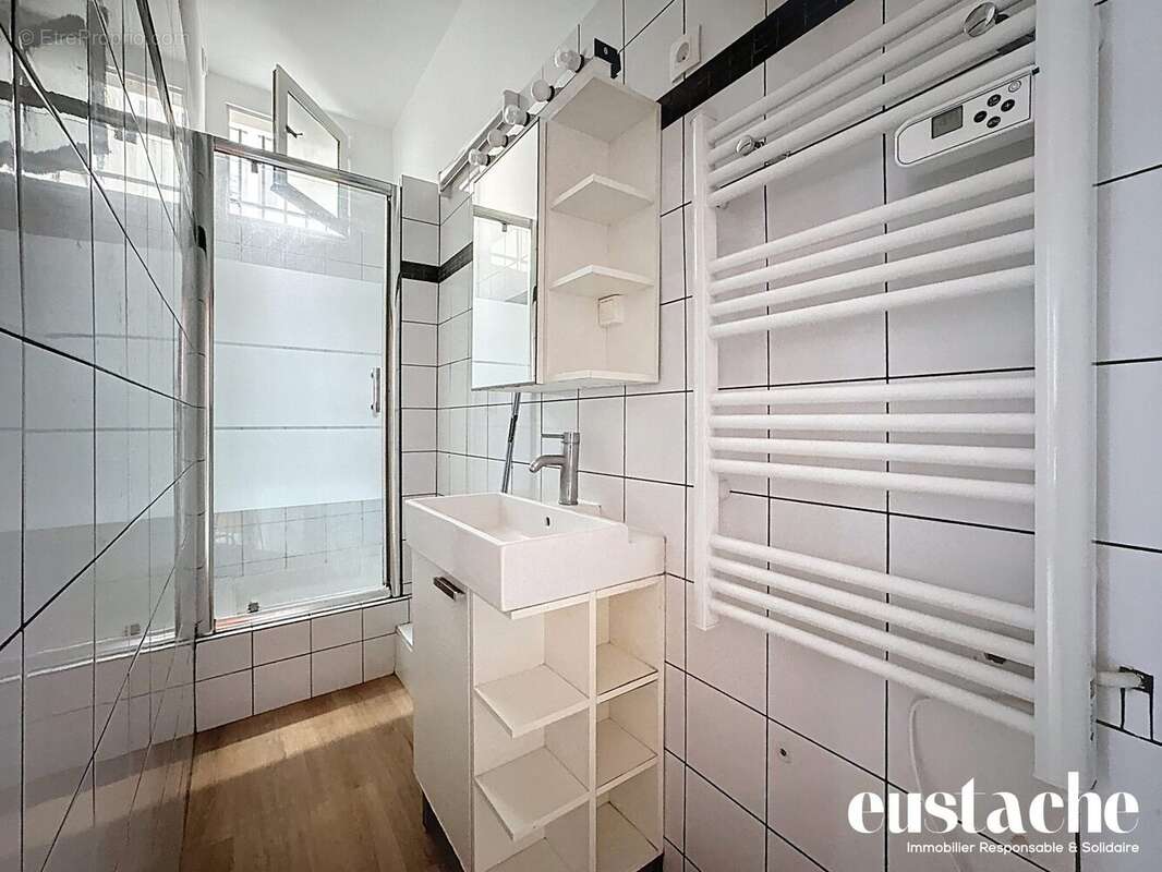 Appartement à PARIS-18E