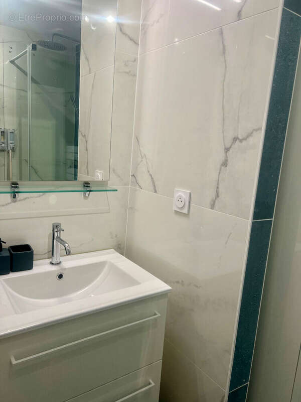 Appartement à FOURAS