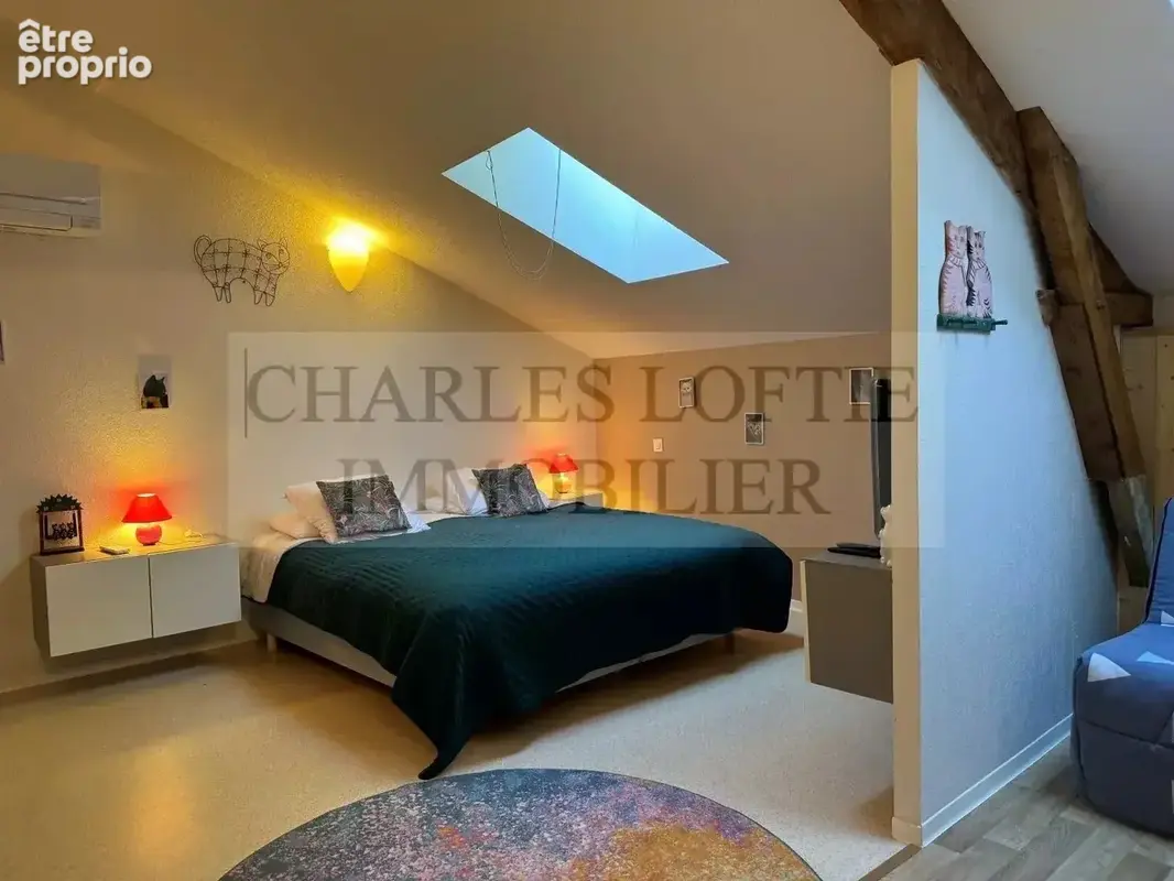 Superbe ensemble immobilier comprenant deux grandes maisons, deux piscines et dépendance sur un terrain de plus 8400 m², proche  - photo 20