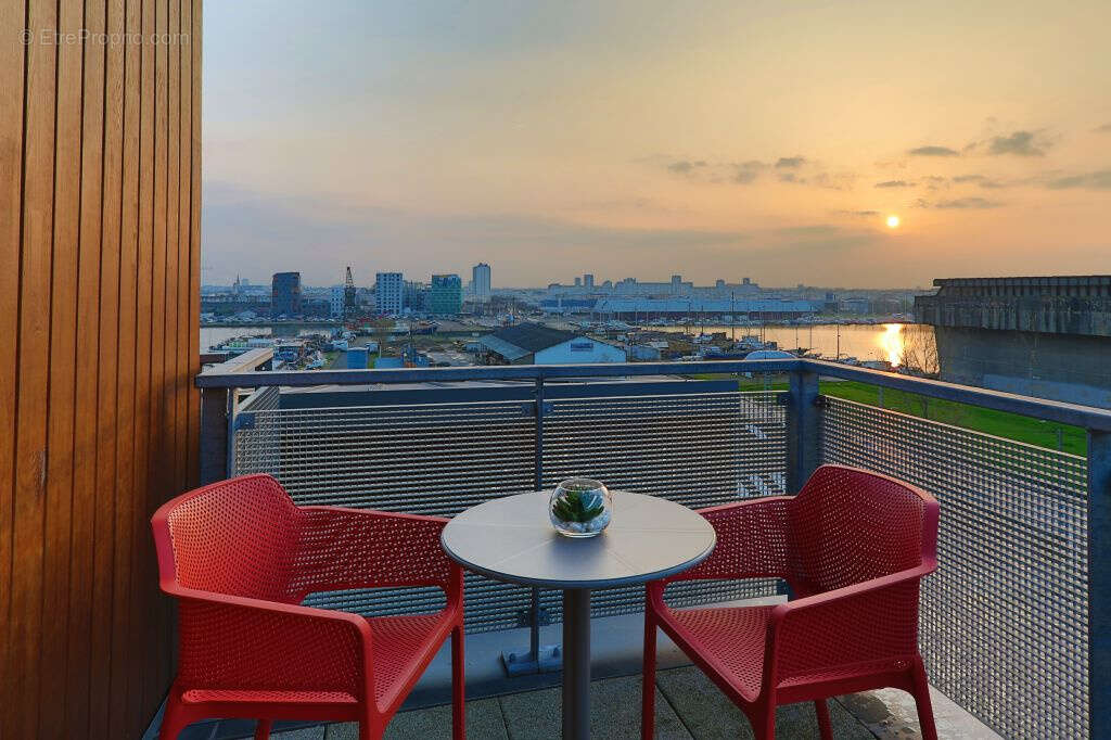 Appartement à BORDEAUX