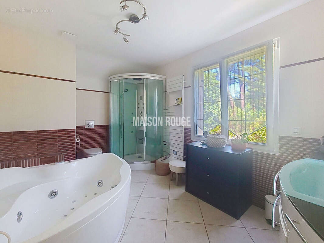 Maison à LARMOR-BADEN