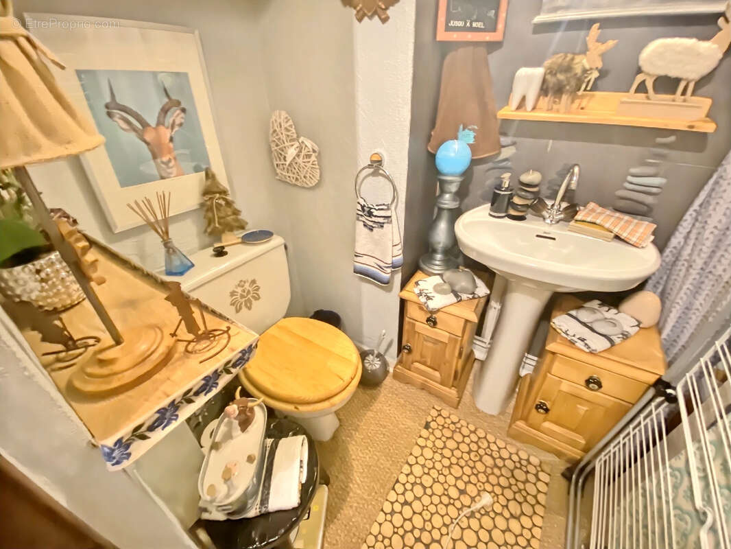 Appartement à DEMI-QUARTIER