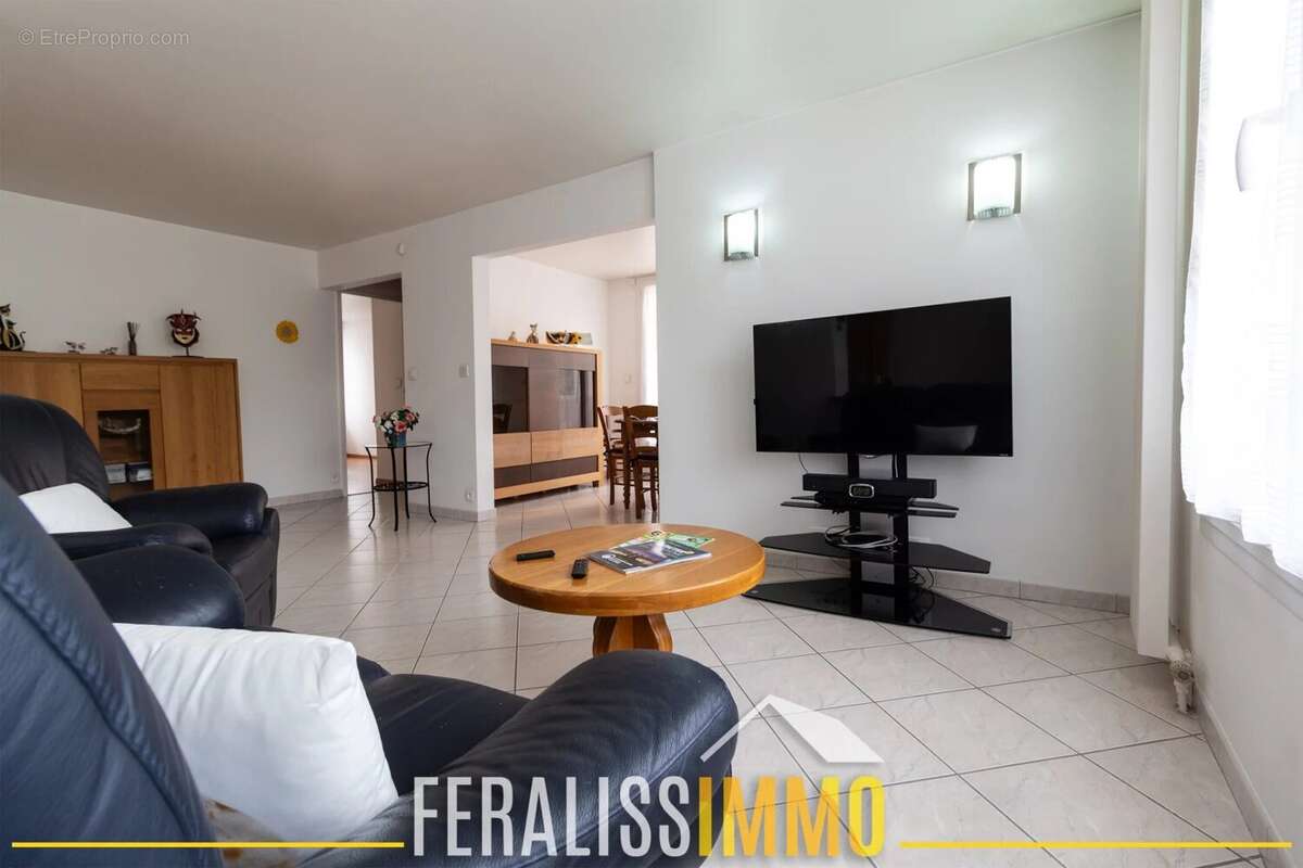 Appartement à ERAGNY