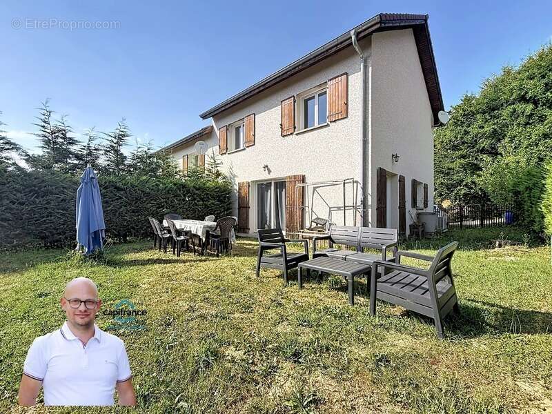 Maison 3 chambres – Jumelée par le garage – Terrain d'environ 450 m² – Saint-Genix-les-Villages - photo 2