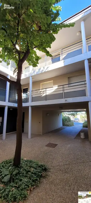 MACON SUD proche gare TGV et autoroute Bel appartement T3 avec terrasse et stationnement - photo 12